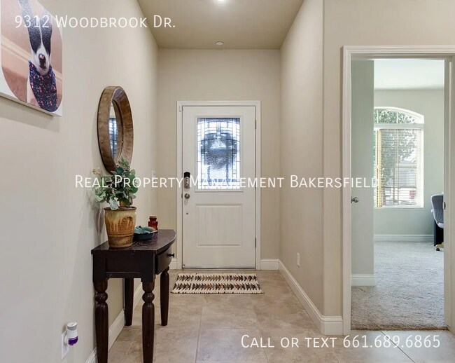 Building Photo - 9312 Woodbrook Dr
