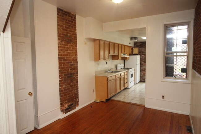 Foto del edificio - Charming Seton Hill 3bd/1ba Rowhome w/ CAC...