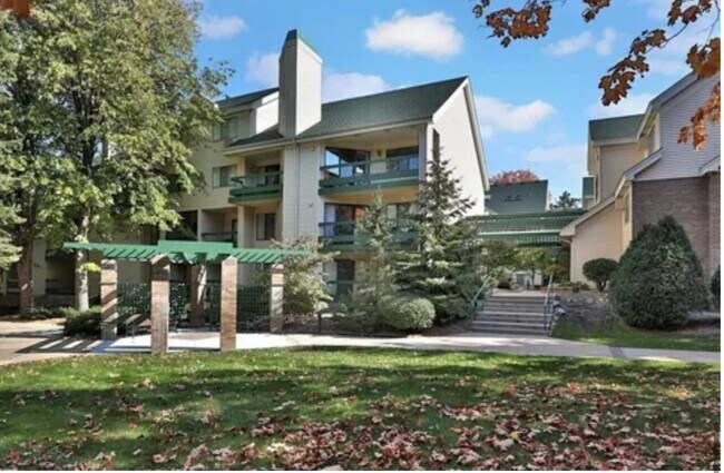 Building Photo - 7610 York Ave S #3310