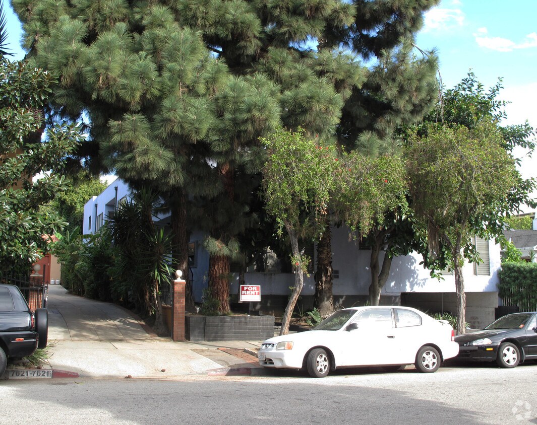 Building Photo - 7615 Norton Ave