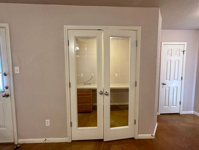 Building Photo - 1311 Powder River Dr