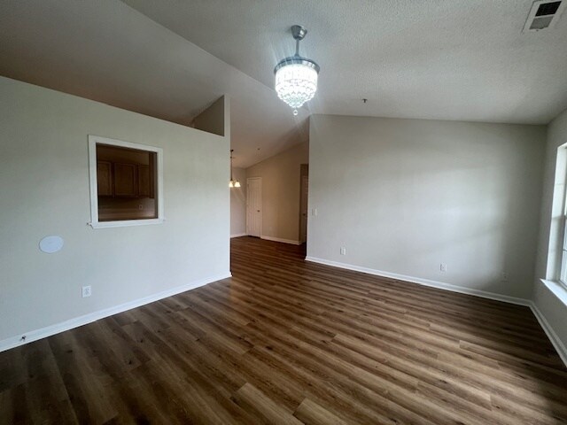Building Photo - 905 Hanahan Ct