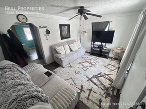 Building Photo - 15885 Beaverland St