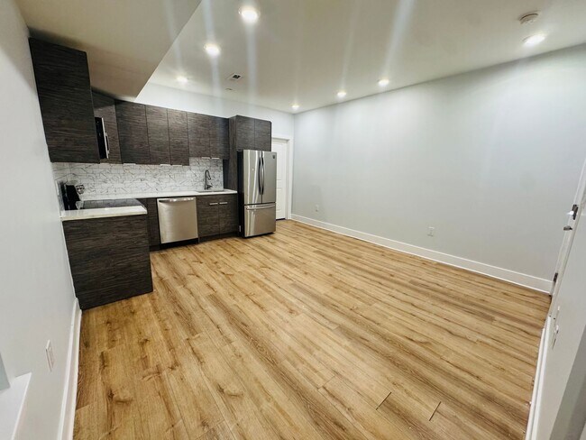 Photo - 4242 W Girard Ave Apartment