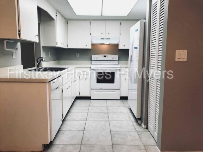 Foto del edificio - 798 Chevy Chase St NW