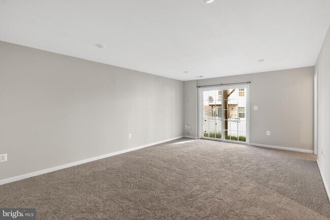 Foto del edificio - 515 Streamview Dr