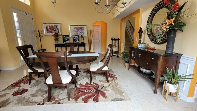 Foto del edificio - 8247 Hedgewood Dr