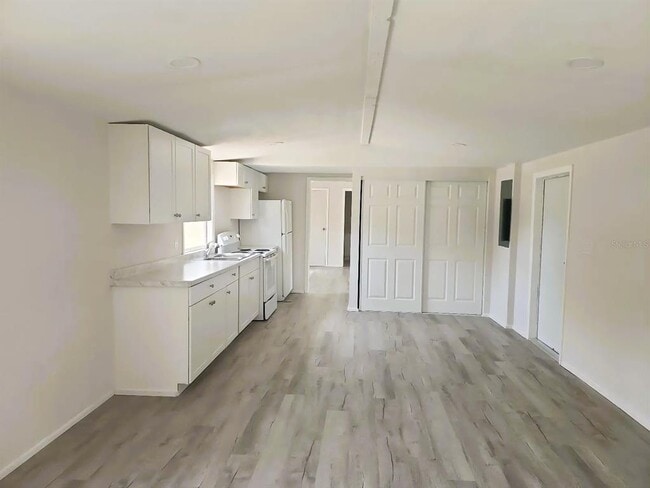 Building Photo - 3114 Holly Hill Cutoff Rd