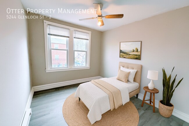 Foto del edificio - 5244 Glenloch St