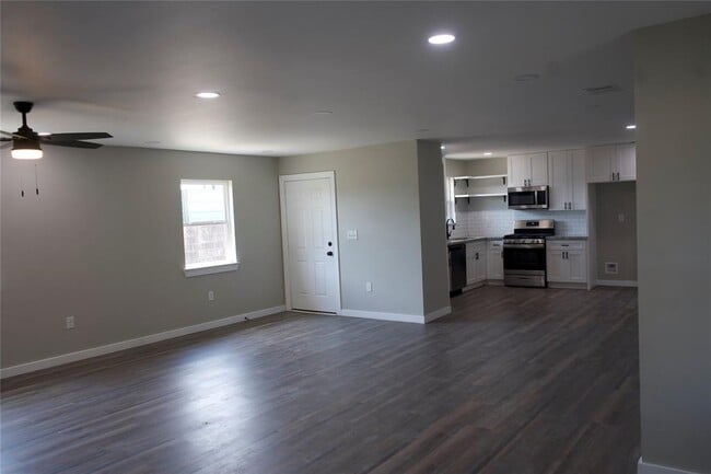 Foto del edificio - 7317 Briefway St