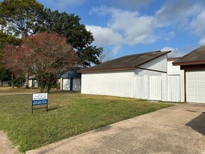 Building Photo - 11311 Angelique Dr