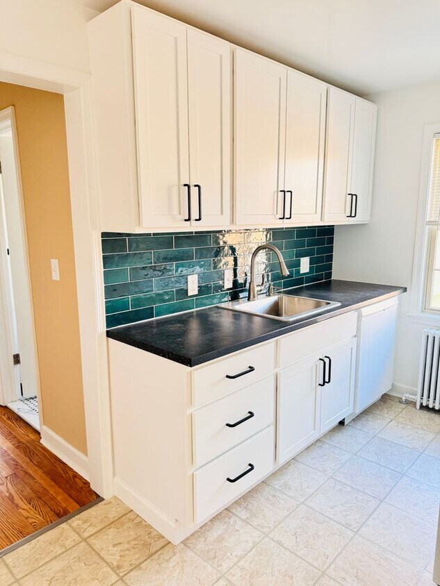 Foto principal - 8310 Garland Ave