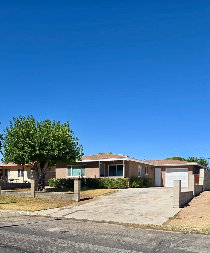 Foto principal - 15224 Las Piedras Dr