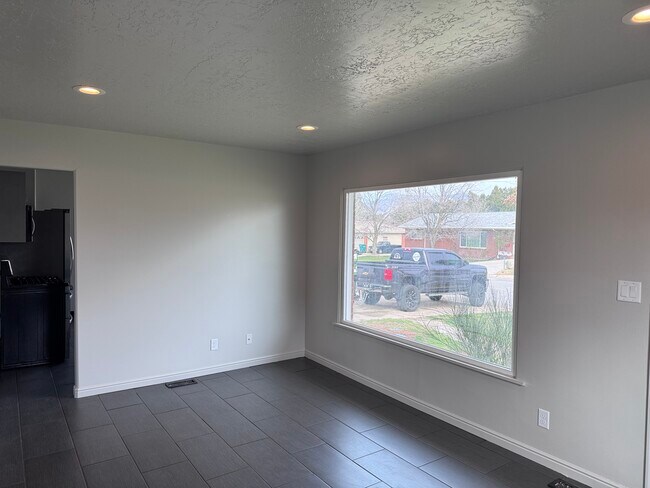 Foto del edificio - 3879 S 2050 W