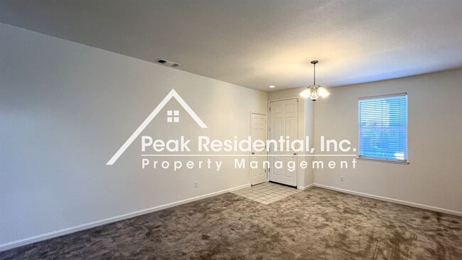 Building Photo - 4 br, 2.5 bath House - 8897 Amberjack Wy