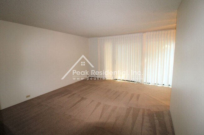 Building Photo - 1 br, 1 bath House - 2201 Woodside Lane #1