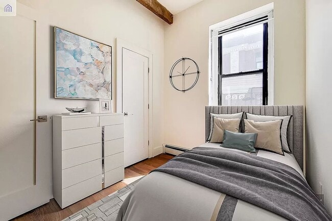 Building Photo - 114 Ridge Street