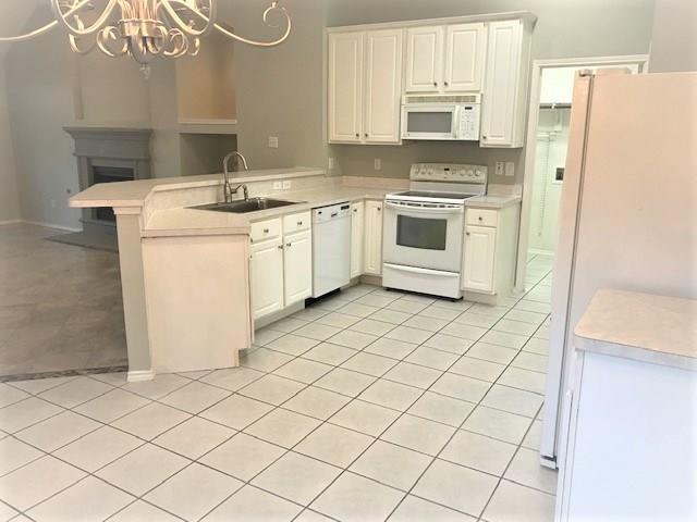 Building Photo - 3405 Denver Dr