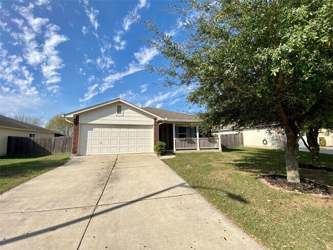 Building Photo - 208 Unity