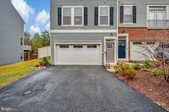 Building Photo - 162 Shaded Vly Ct