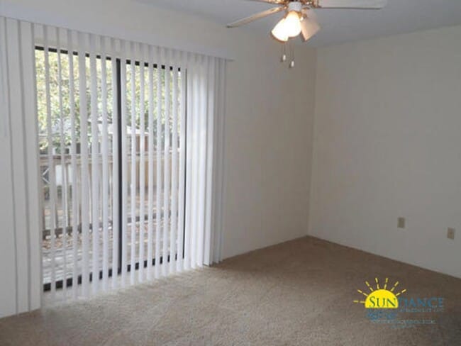 Foto del edificio - Spacious Townhouse in Downtown Fort Walton Beach