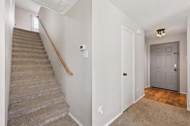 Building Photo - 115 Palomino Ln