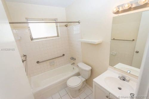 Building Photo - 8570 NW 11th Ct