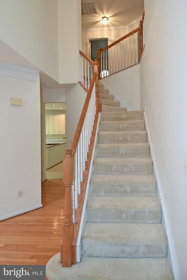 Building Photo - Elegant Brick Colonial on Quiet Cul-de-Sac...