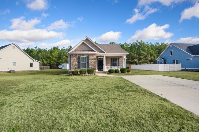 Building Photo - 2508 Chelsea Dr NW