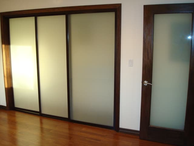 Large closet - 6537 Leland Way