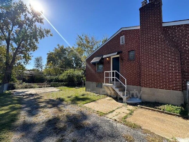 Building Photo - 7738 Canton Ave