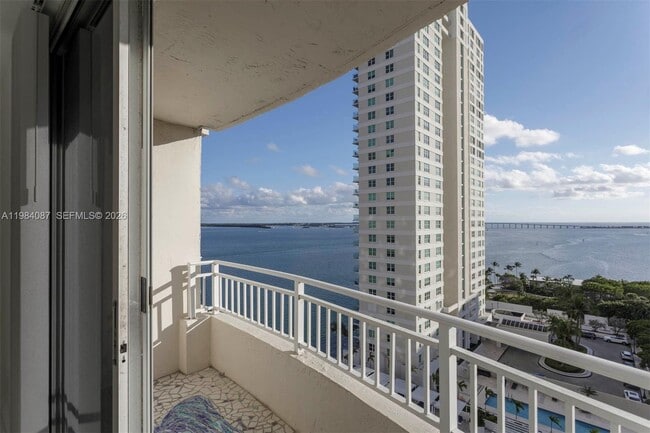 Building Photo - 770 Claughton Island Dr