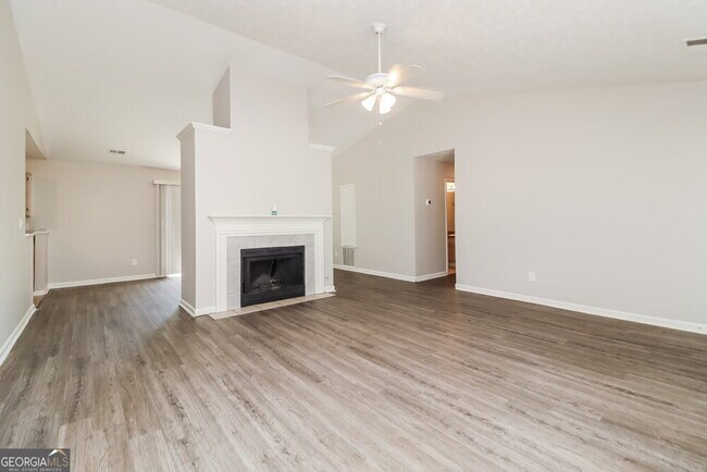 Building Photo - 3810 Greenbrook Dr