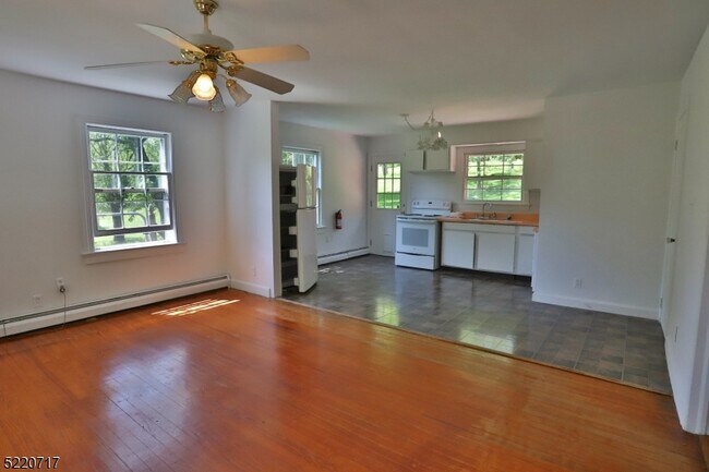Building Photo - 32 Van Syckles Rd