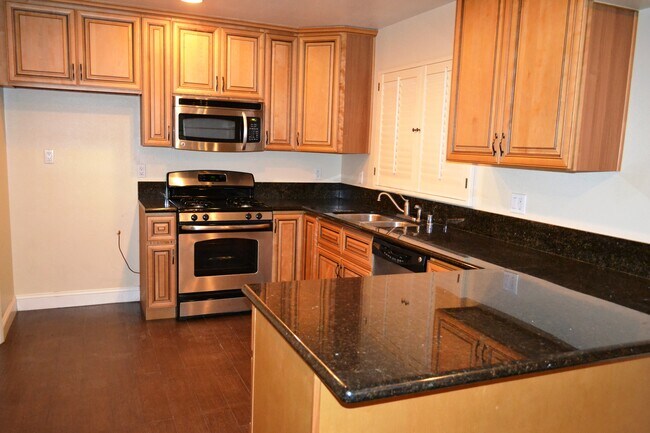 Building Photo - 9549 Forbes Ave