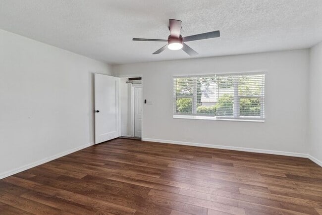 Building Photo - Charming Dade City Home for Lease!