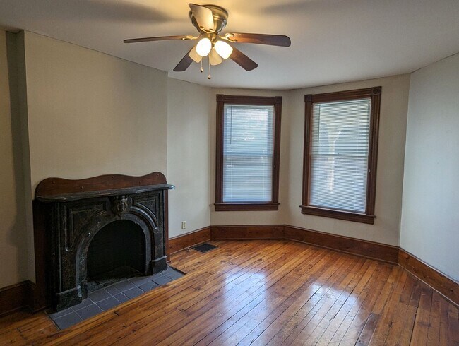 Building Photo - 335-337 Mifflin Place
