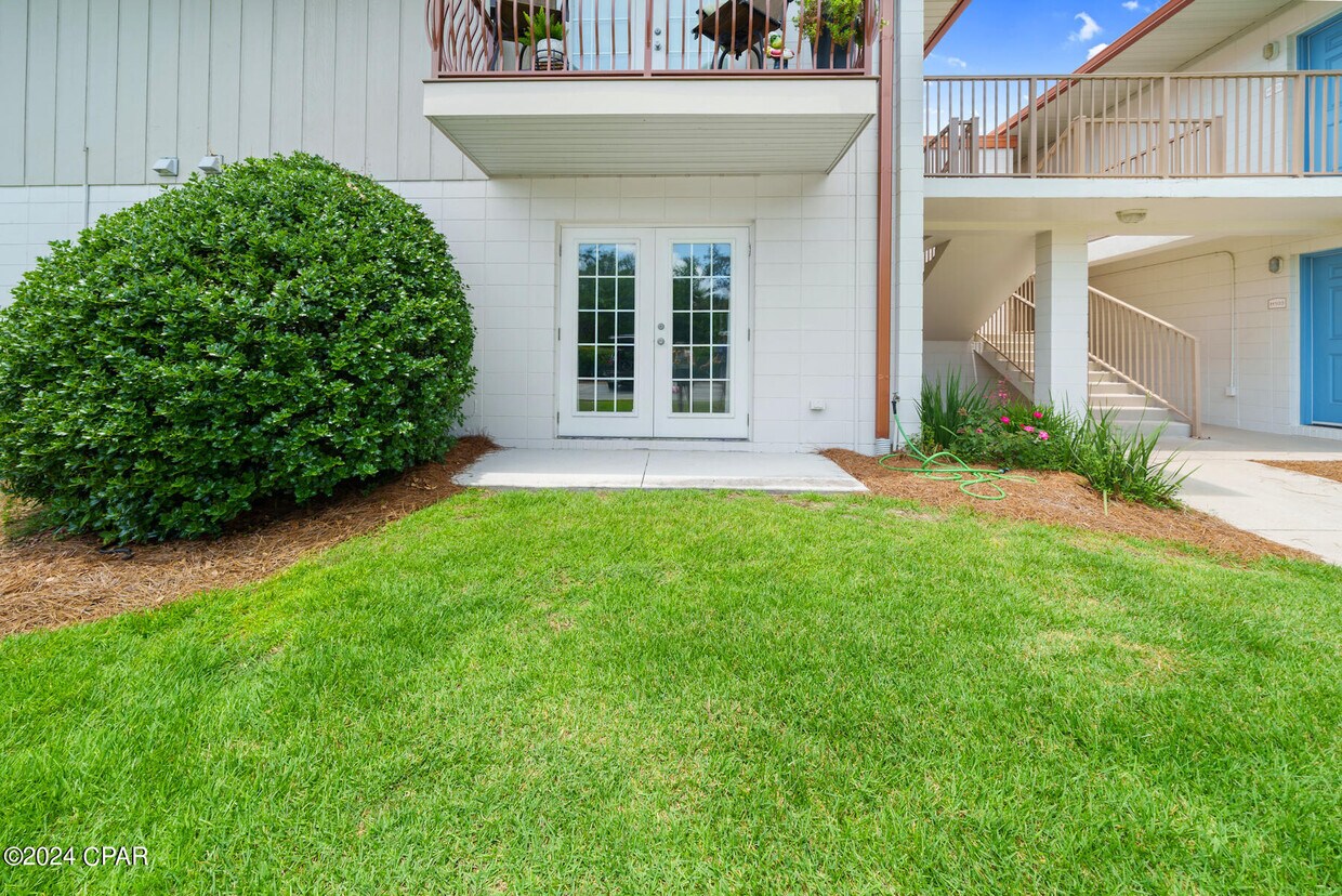 Primary Photo - 2100 W Beach Dr