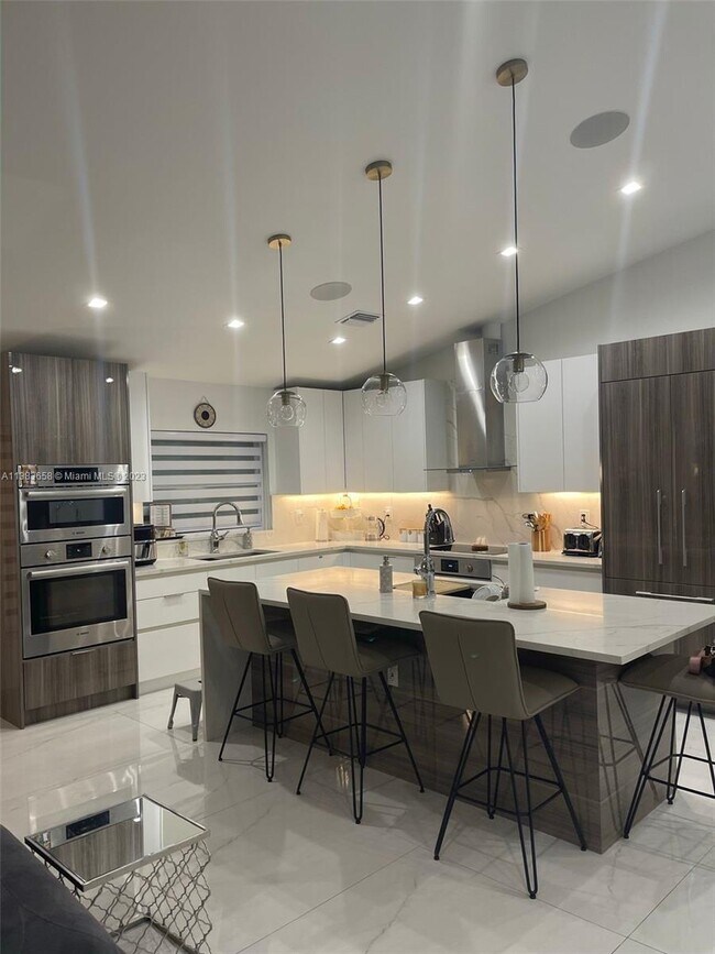 Foto del edificio - 3315 SW 49th St