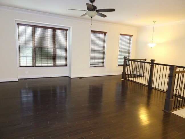 Building Photo - 225 Mill Crossing Ct