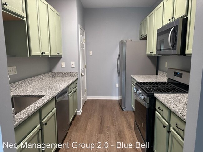 Building Photo - 2 br, 2.5 bath House - 494 Onward Ave