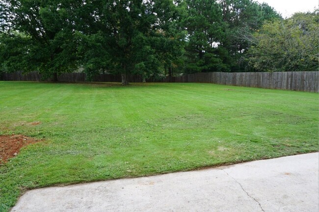Building Photo - 118 Water Oak Ct