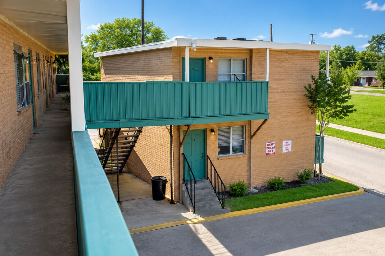 Foto del edificio - East Side Apartments