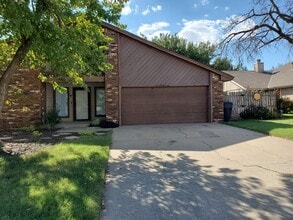 Building Photo - 7903 Debar Cir
