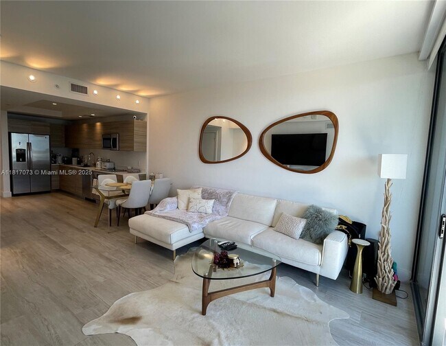 Foto del edificio - 121 NE 34th St