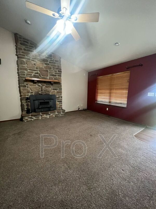 Building Photo - 9510 CL- 93