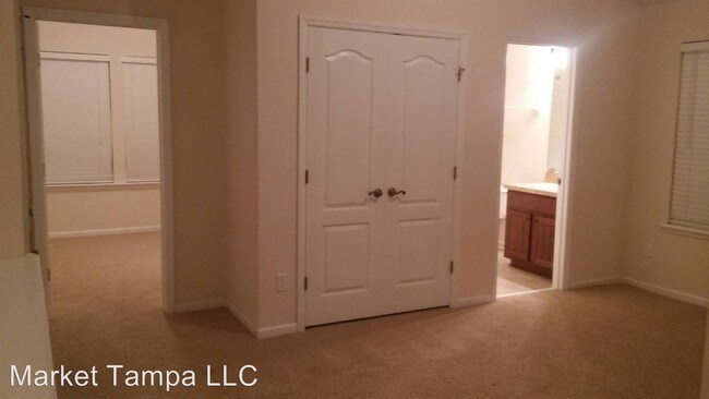 Building Photo - 6209 Bartram Village Dr