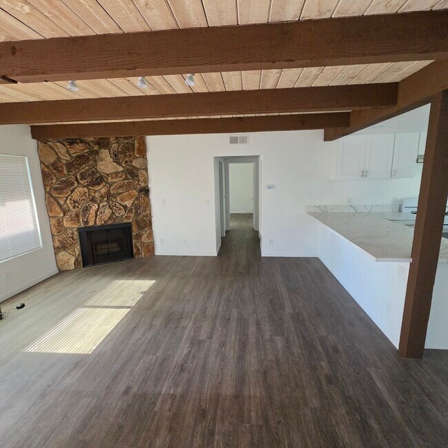 Foto del edificio - 146 Imperial Beach Blvd