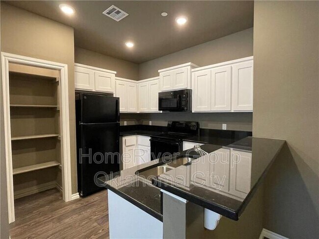 Foto del edificio - 924 SW 91st St