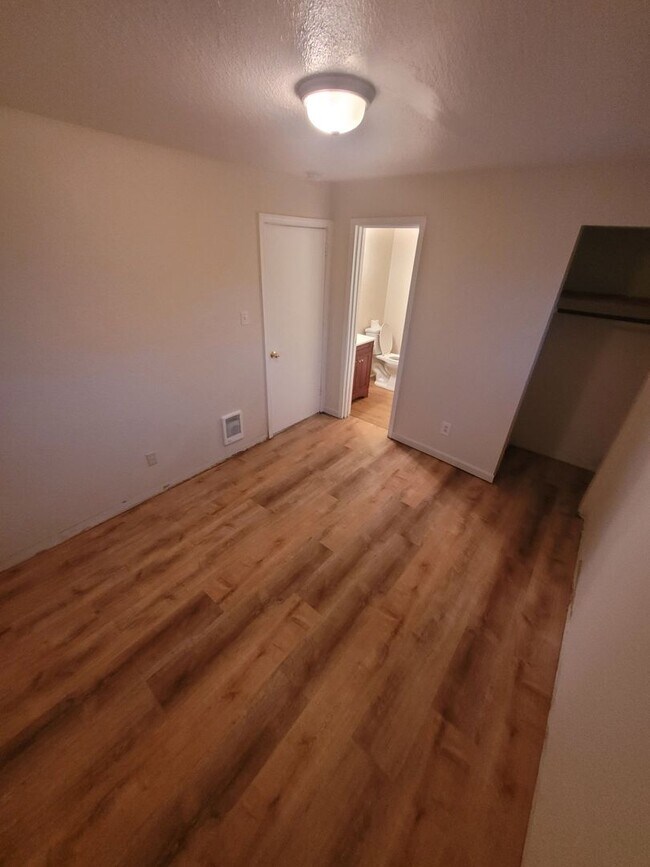 Foto del edificio - 281 17th Ave